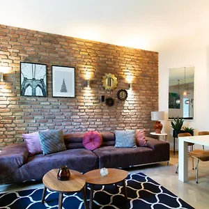 Spacious 3br With Ac In Living Room, 2 Balconies Apartment